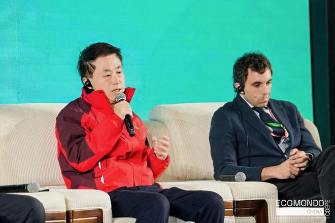 海诺尔环保集团亮相2025成都环博会：民企担当引领绿色技术革新——董事长骆毅力分(图2)